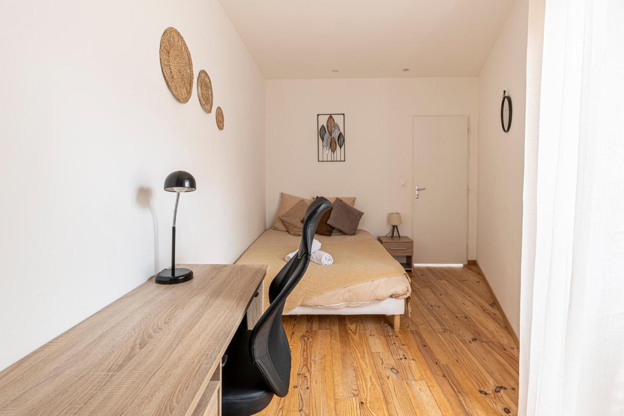 Le Douillet Bearnais Apartment Pau Bagian luar foto